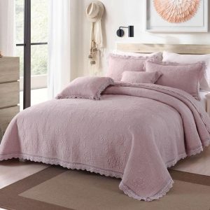 Patricia Coverlet Set